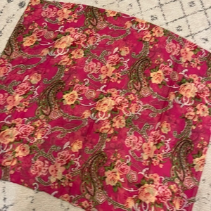 Vibrant Pink Floral Lightweight Infinity‎ Scarf